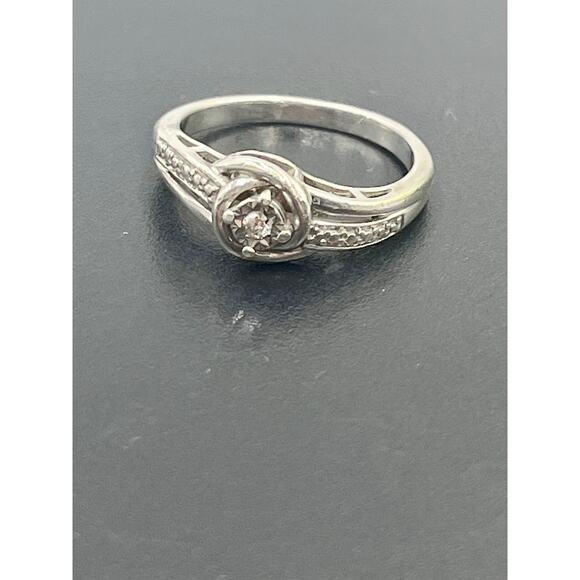 Sterling Silver Diamond Love Knot Promise Ring Size 8 with Accent Stones 3.15 - Picture 8 of 11